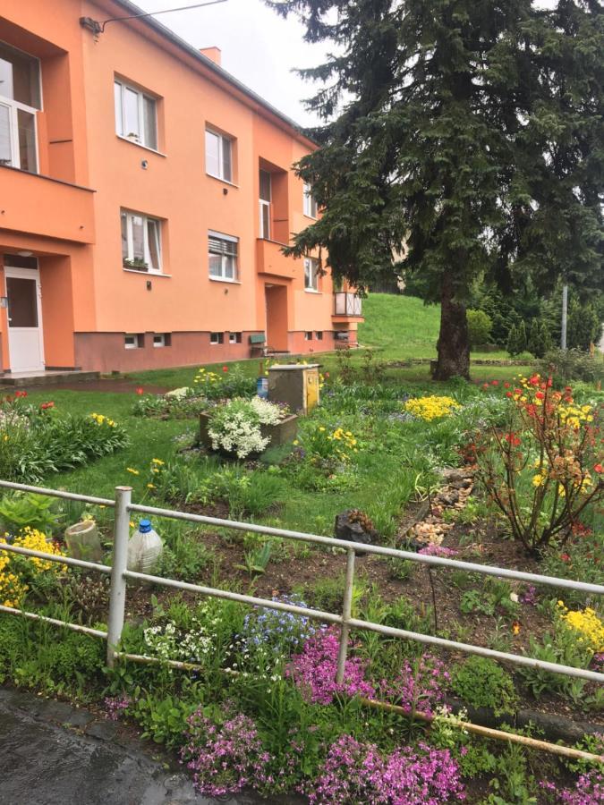 Apartman Monya Turcianske Teplice Exterior photo